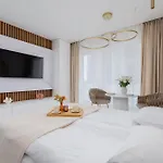 Eleganckie Zabrska Z Parkingiem W Centrum Katowic Przy Rynku By Renters * 카토비체