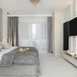 Lägenhet Eleganckie Zabrska Z Parkingiem W Centrum Katowic Przy Rynku By Renters