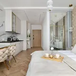 Eleganckie Zabrska Z Parkingiem W Centrum Katowic Przy Rynku By Renters