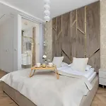 Eleganckie Zabrska Z Parkingiem W Centrum Katowic Przy Rynku By Renters Lägenhet Katowice
