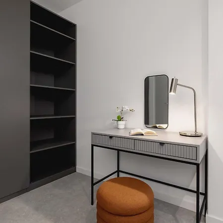 Eleganckie Z Parkingiem W Centrum Katowic Przy Rynku By Renters * Katowice