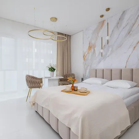 Eleganckie Z Parkingiem W Centrum Katowic Przy Rynku By Renters *