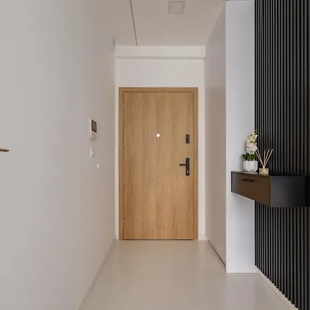 Eleganckie Z Parkingiem W Centrum Katowic Przy Rynku By Renters * Катовице