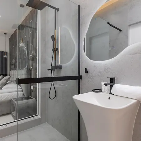 Eleganckie Z Parkingiem W Centrum Katowic Przy Rynku By Renters Apartament