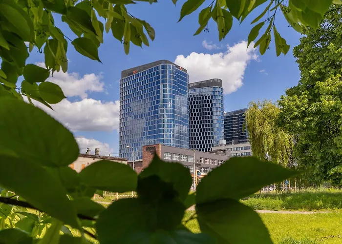 Eleganckie Zabrska Z Parkingiem W Centrum Katowic Przy Rynku By Renters