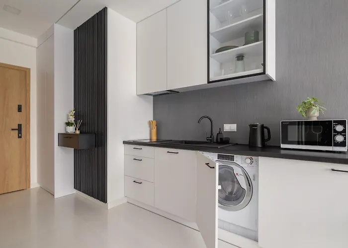 شقة Eleganckie Zabrska Z Parkingiem W Centrum Katowic Przy Rynku By Renters كاتوفيتسه