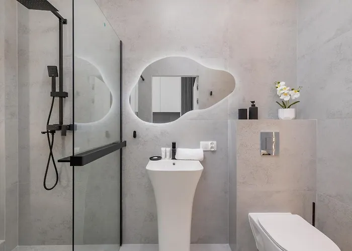 Eleganckie Zabrska Z Parkingiem W Centrum Katowic Przy Rynku By Renters *