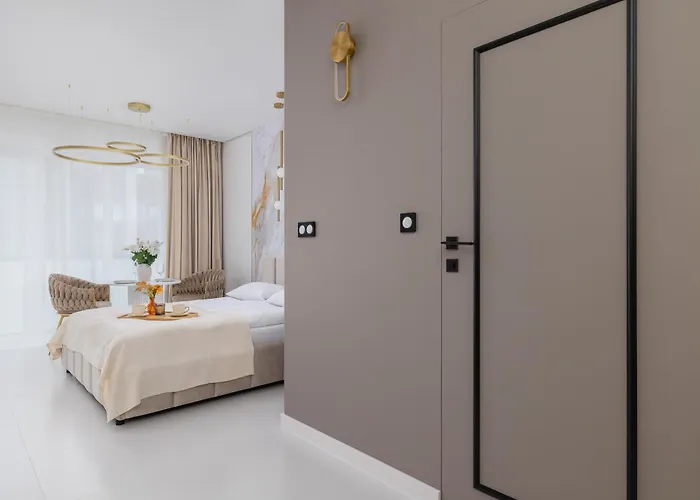 شقة Eleganckie Zabrska Z Parkingiem W Centrum Katowic Przy Rynku By Renters *