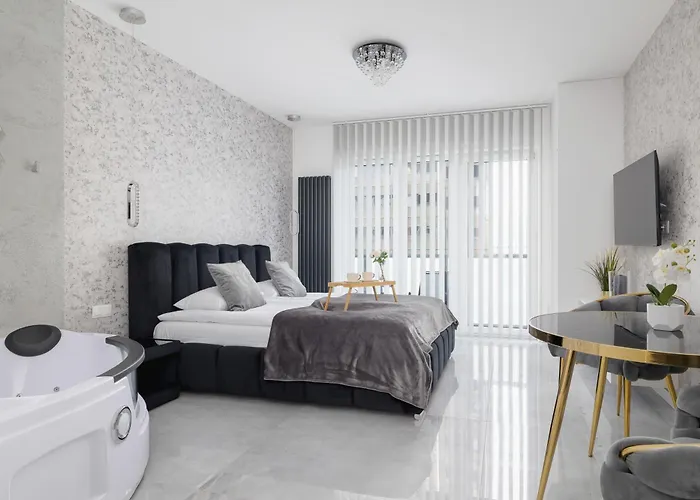 Eleganckie Z Parkingiem W Centrum Katowic Przy Rynku By Renters *