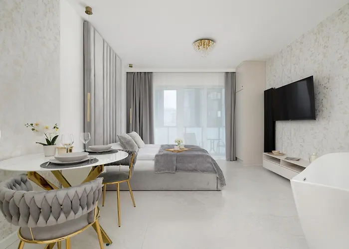 شقة Eleganckie Zabrska Z Parkingiem W Centrum Katowic Przy Rynku By Renters