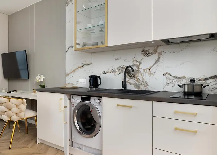 Eleganckie Z Parkingiem W Centrum Katowic Przy Rynku By Renters Катовице